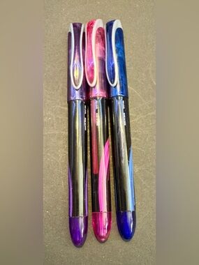 Set of 3 Multicolor Metallic Gel Pens - Purple, Pink, Blue Caps
